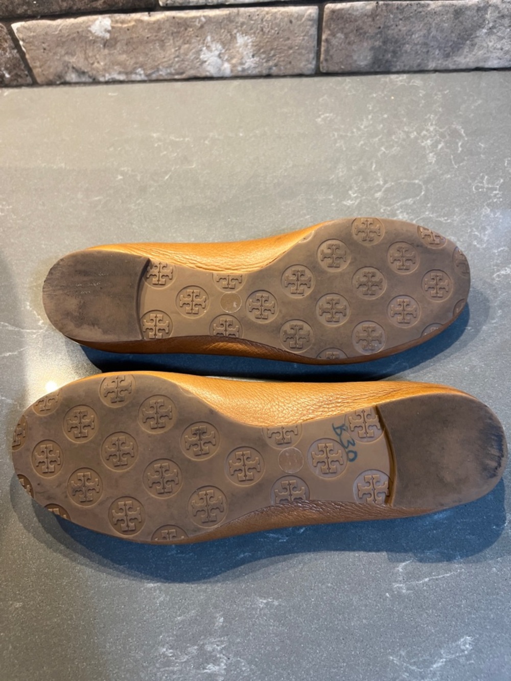 Tory Burch Tan Leather Riva Travel Ballet Flats - Picture 5 of 6
